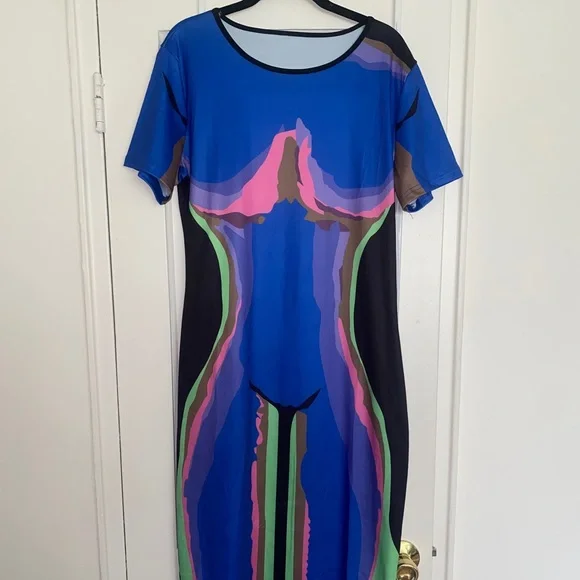 3D Body Print Dress - Picture 3 of 5